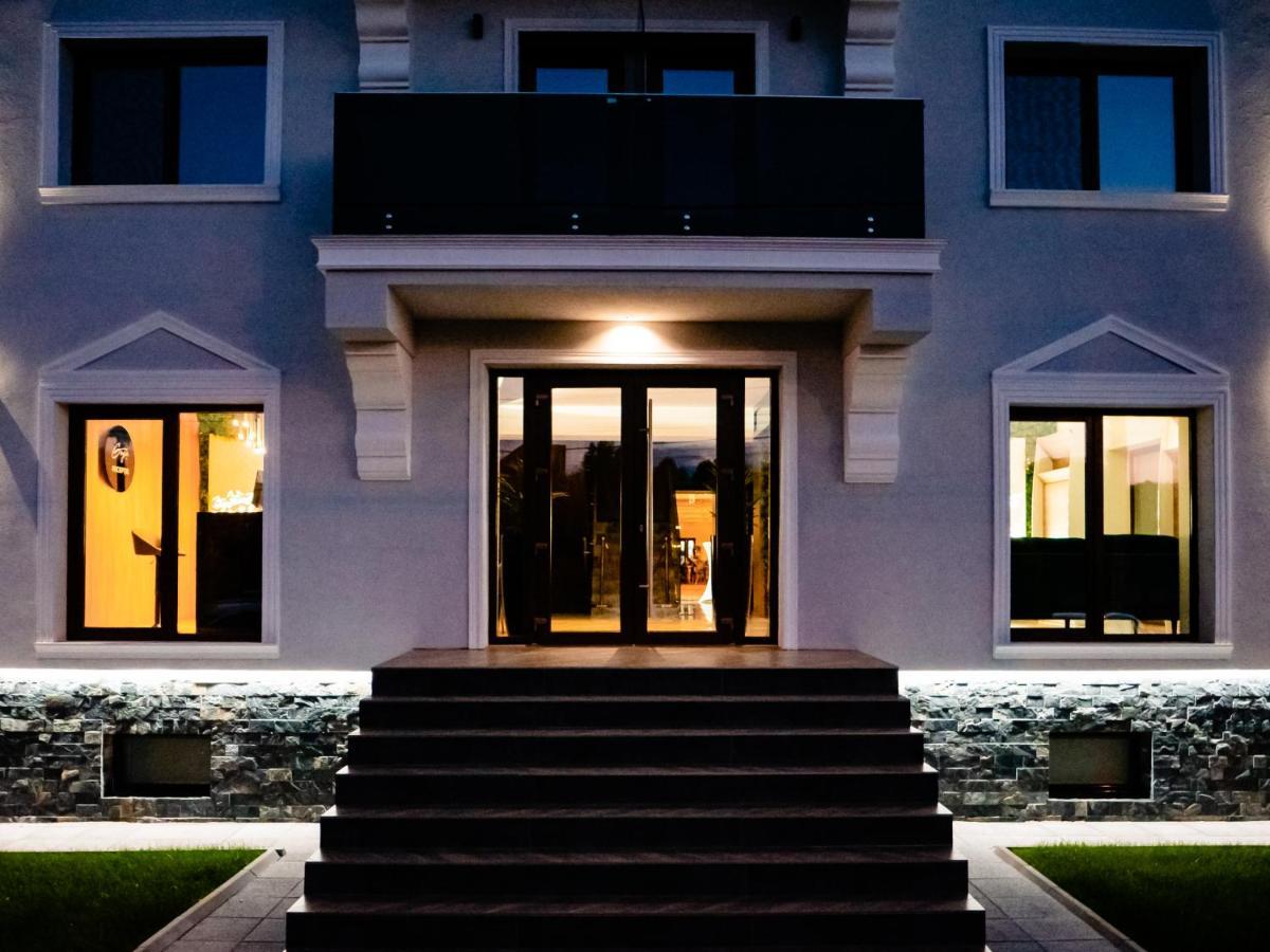 Hotel Goya Boutique Târgu Jiu Eksteriør billede