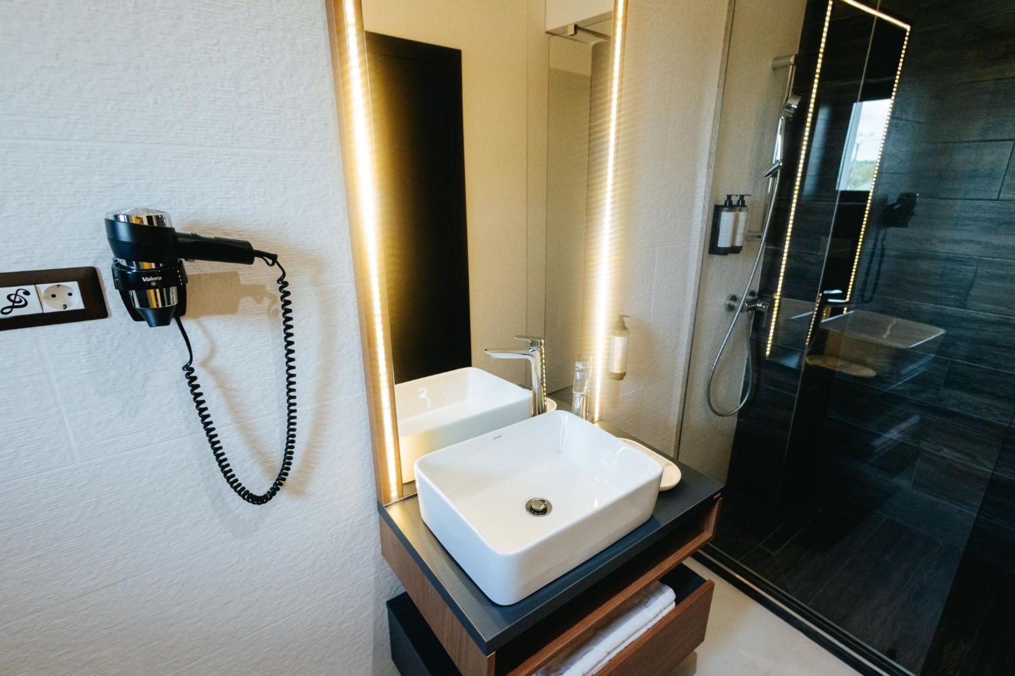 Hotel Goya Boutique Târgu Jiu Eksteriør billede