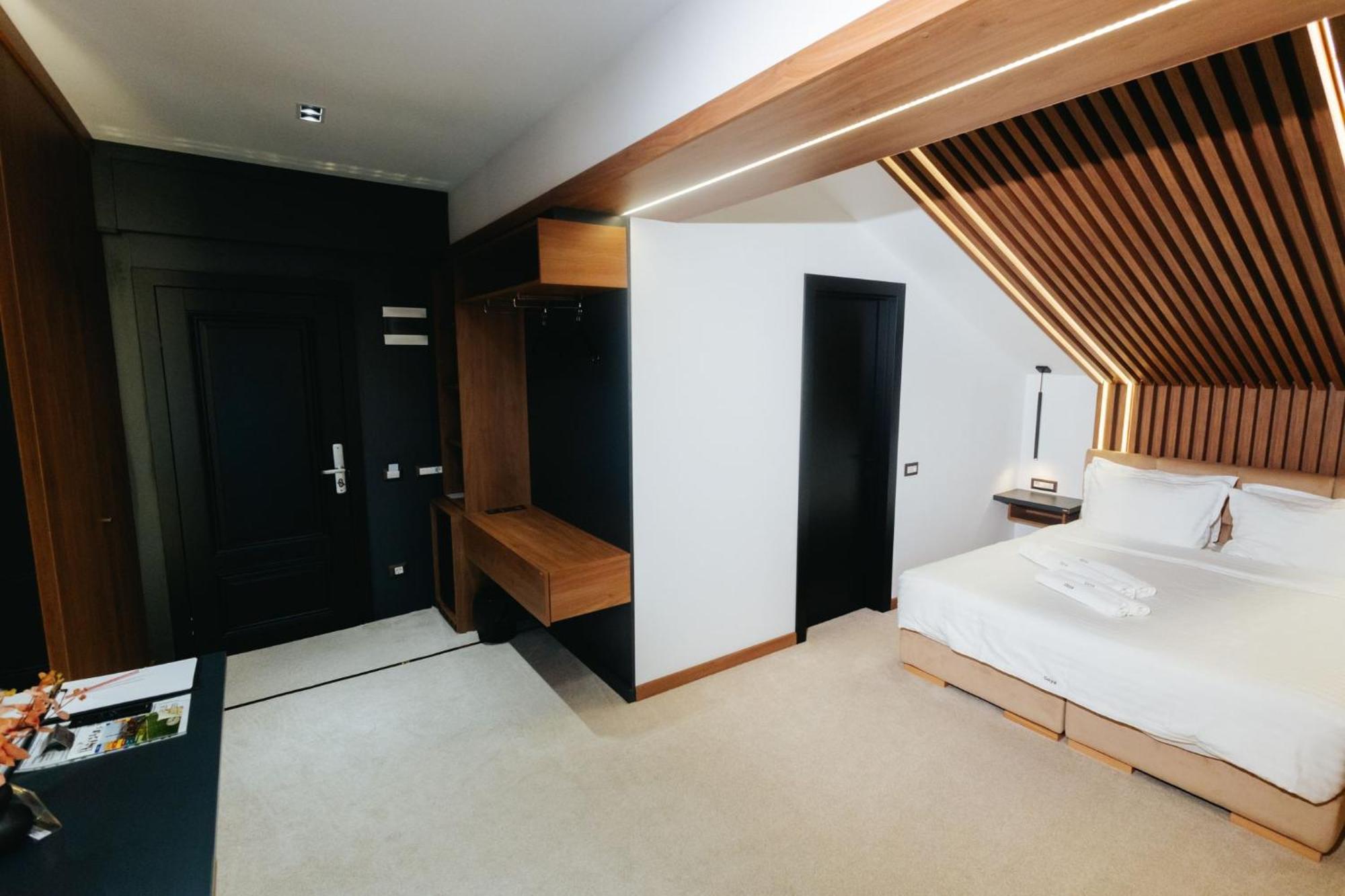 Hotel Goya Boutique Târgu Jiu Eksteriør billede