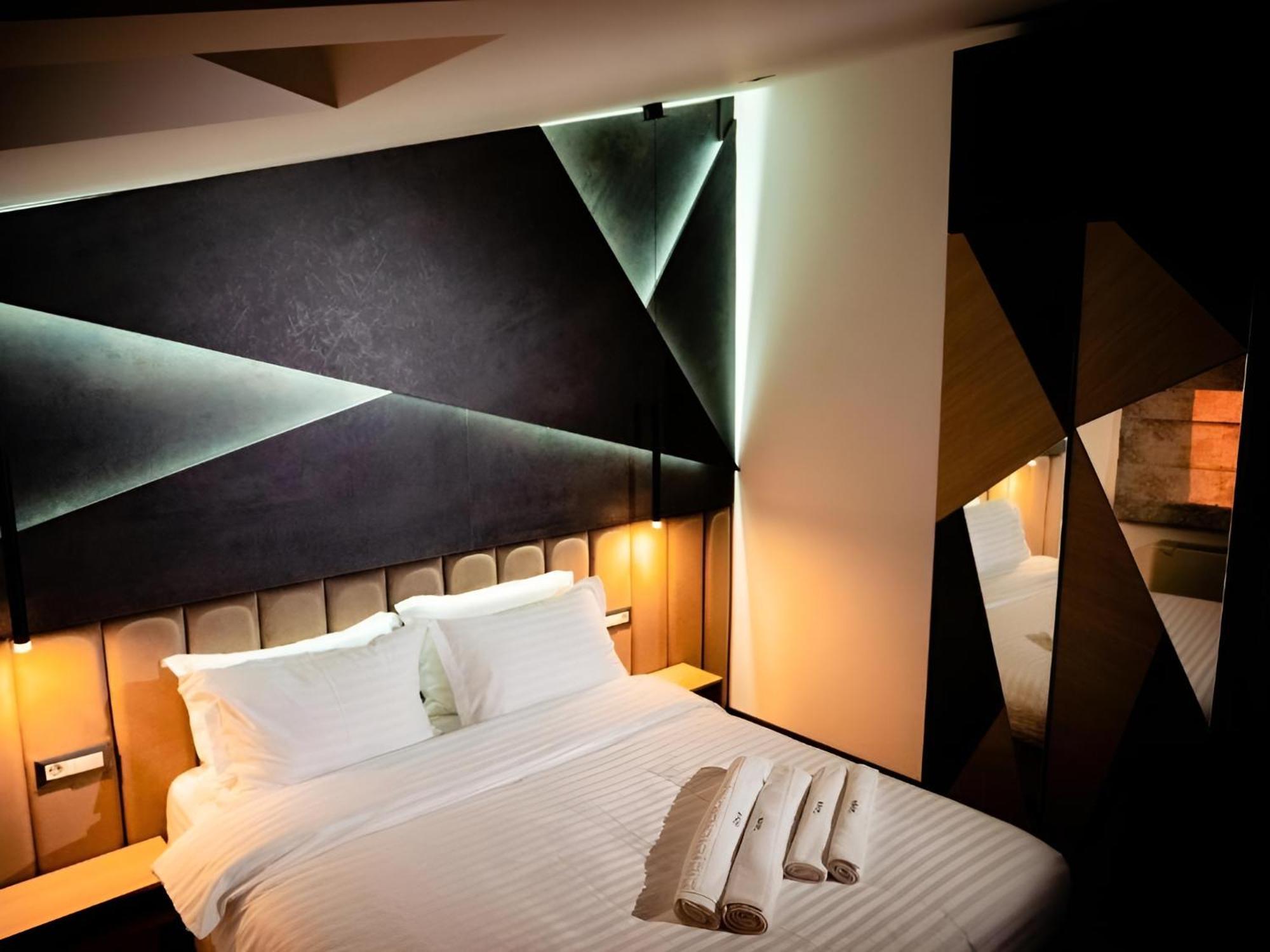 Hotel Goya Boutique Târgu Jiu Eksteriør billede